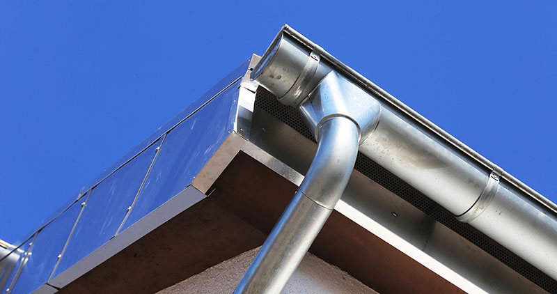 ANTHONY BONY COUVERTURE : artisan charpentier couvreur sur Bourges et tout le Cher(18) : Travaux de couverture,  faîtage, recherche de fuite toiture, charpente, traitement des bois de charpente et me menuiserie, isolation toiture et combles, travaux de ramonage de cheminée, poêle, conduit de chaudière ...sur Bourges et tout le Cher(18)